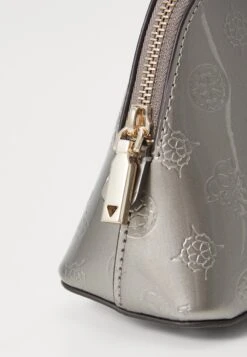 Guess ARNELA SHOULDER SATCHEL - Handbag - Pewter 11 Guess ARNELA SHOULDER SATCHEL - Handbag - Pewter -Guess Clothing Sale 98cf8f415a374c39a0bdd944361d8f51