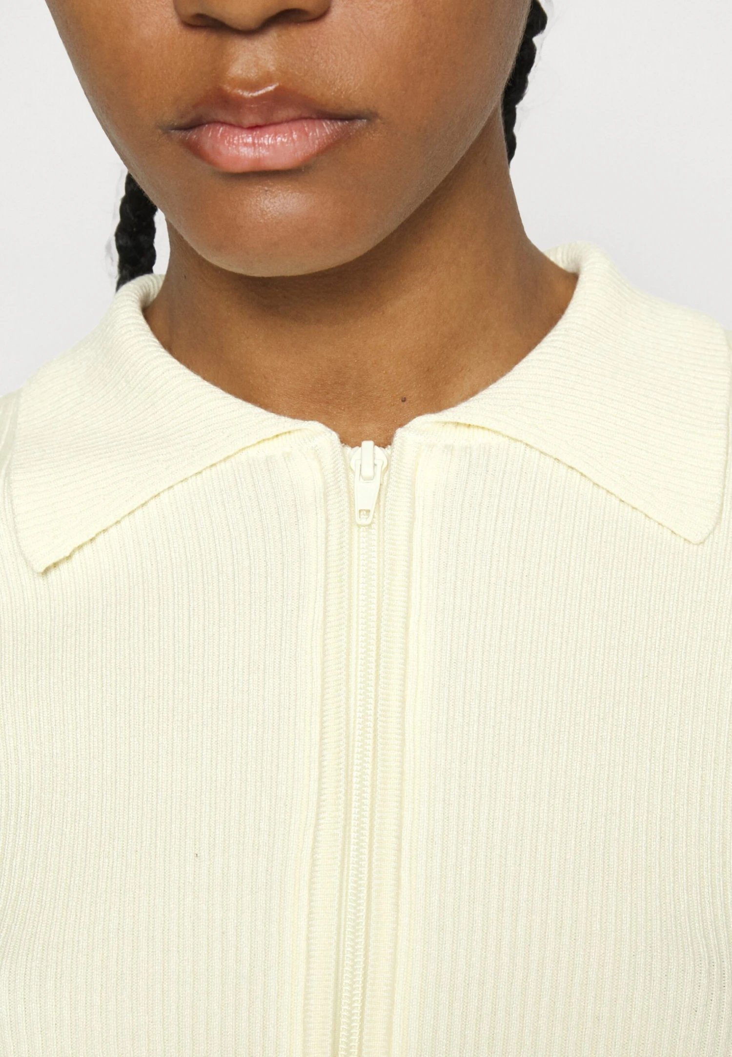 Lyla - Cardigan - Lemon Frost 5 Lyla - Cardigan - Lemon Frost - Image 5