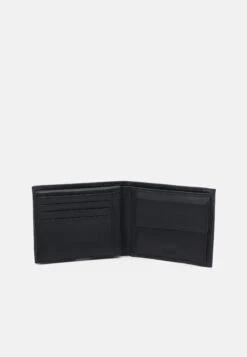 Guess Vezzola Smart Blfold W Sf W Cp - Wallet - Black -Guess Clothing Sale 9a7da9ff55714040b35abd21ffba84a2