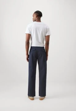 REGULAR - Trousers - Daring Ocean -Guess Clothing Sale 9e060d6765014d168145e39292b22a5e