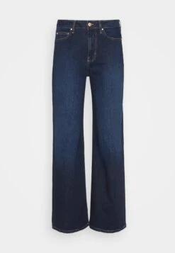 Guess Bellflower - Relaxed Fit Jeans -Guess Clothing Sale 9e4c4d7d2b004175a1bec072ba378838