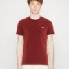 Guess Core Tee - Basic T-Shirt - Dark Jam Red