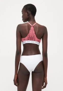 Guess BELLE TRIANGLE - Triangle Bra - Drift Pink 12 Guess BELLE TRIANGLE - Triangle Bra - Drift Pink -Guess Clothing Sale a0431c824bff45a1a9ef87bad61de874