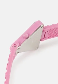 Guess Fame - Watch - Pink -Guess Clothing Sale a1195d074f524eb087053d8f6f6d7301