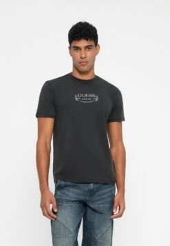 Guess WORLD FAMOUS TEE - Print T-shirt - Jet Black -Guess Clothing Sale a4a7e980e6ce40a8bf9723b62e94d19d