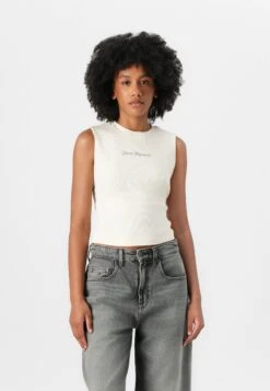 GO OPEN BACK SCRIPT TEE - Top - Sandy Shore