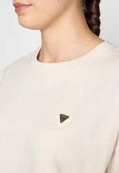 Guess COLETTE BOXY - Basic T-shirt - Ocean Salt -Guess Clothing Sale a8861b0a3dad4179b9137389c75f1236