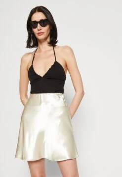 Guess Brandie- Mini Skirt - Pearl Oyster 9 Guess Brandie- Mini Skirt - Pearl Oyster -Guess Clothing Sale a8d0532c80c241e98b9a36cd9bb9f11c