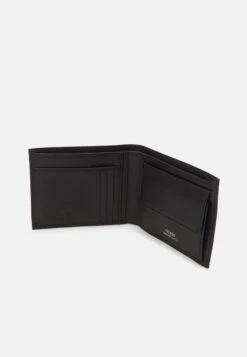 Guess MILANO BLLFLD - Wallet - Black -Guess Clothing Sale a94a48920b2a4ecea7f6bd74658df837