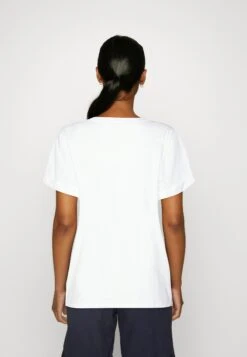 Guess Roll Cuff - Print T-Shirt -Guess Clothing Sale aae82d9970d64f89a347f3987b3e7e73