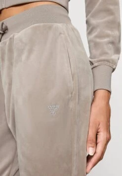 Guess COUTURE JOGGER PANTS - Tracksuit Bottoms - Slate Mauve -Guess Clothing Sale ab5ff592d46e4a789f7e9ddc1a4c835f