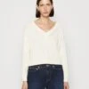 Guess Vneck Lucie - Jumper - Cream White