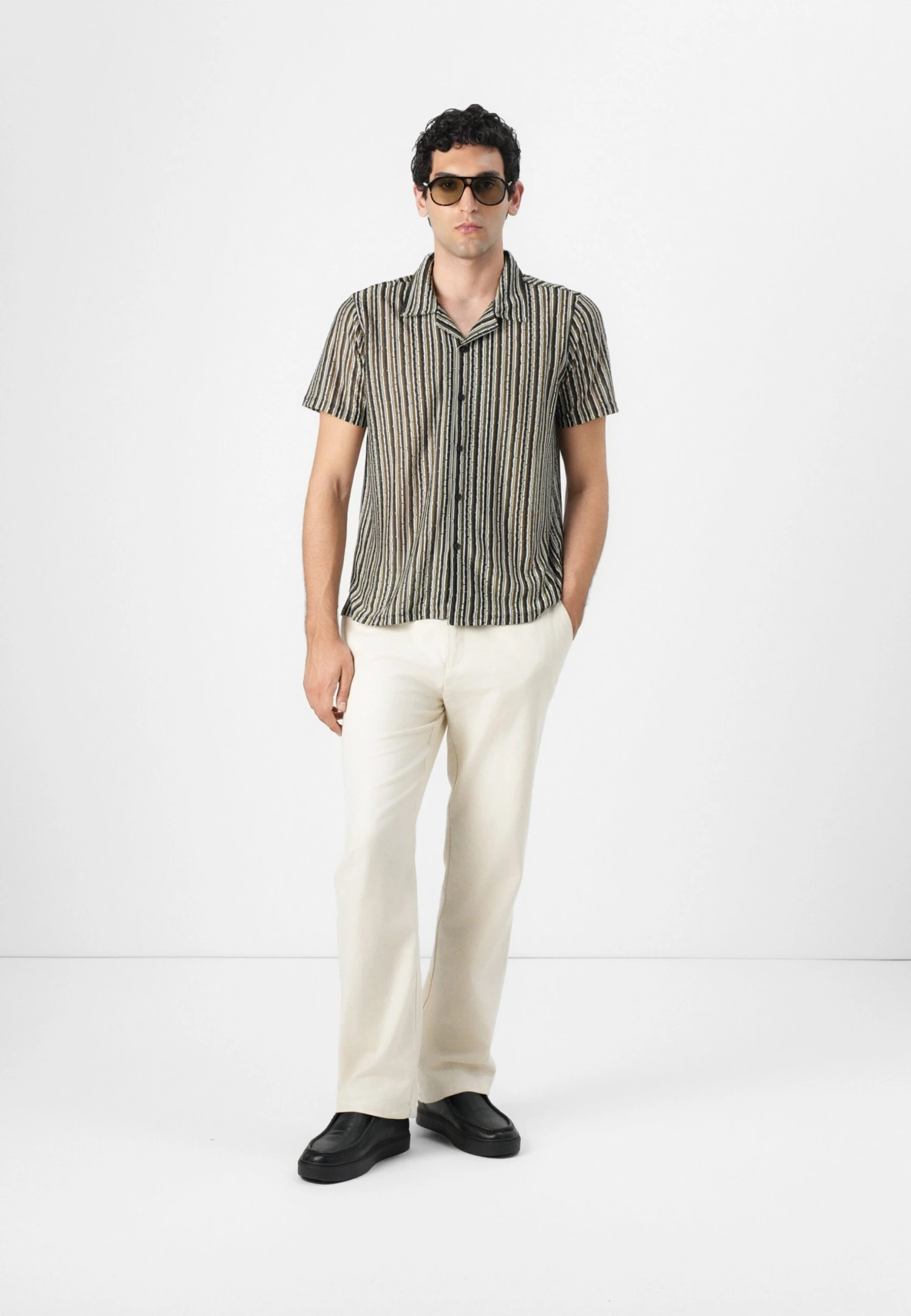 Guess WYATT STRIPE RESORT SHIRT - Shirt - Olive Morning 2 Guess WYATT STRIPE RESORT SHIRT - Shirt - Olive Morning - Image 2