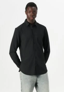 Guess SUNSET TECH - Shirt - Noir -Guess Clothing Sale b0842b003f7842e98b5e76b524db0822