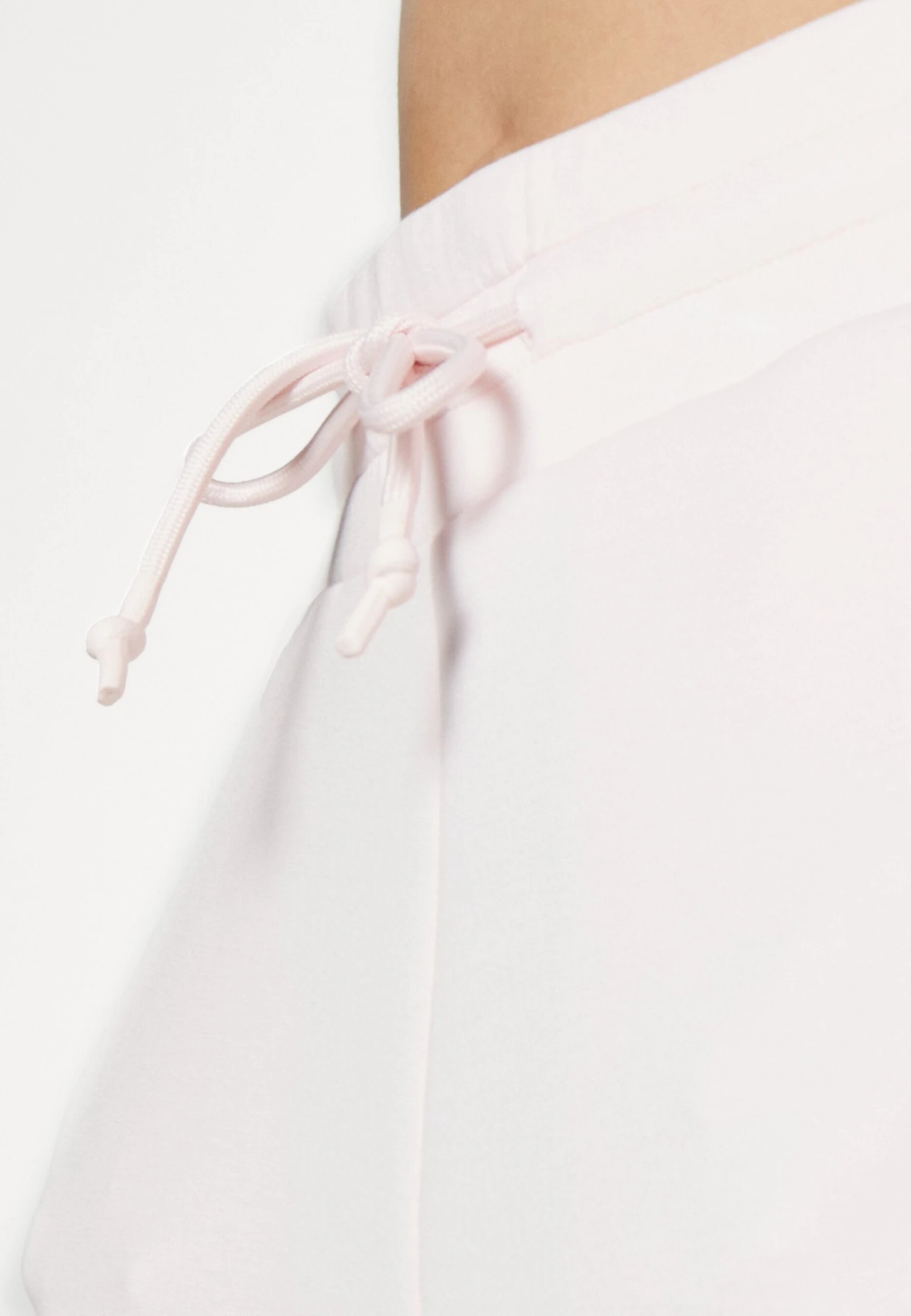 Guess Elly - Sports Shorts - Ballet Pink 6 Guess Elly - Sports Shorts - Ballet Pink - Image 6