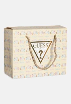 Guess BABY ACTIVE ZIP UNISEX SET - Baby Gifts - Juicy Pink 9 Guess BABY ACTIVE ZIP UNISEX SET - Baby Gifts - Juicy Pink -Guess Clothing Sale b18d8c03852b4969b4bae2ac4f981f1c