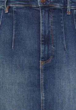 Guess Britt Longuette - Pencil Skirt - Carrie Mid -Guess Clothing Sale b3cf3283a6674109bc2072a39b531c9b