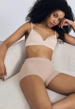 Guess MATILDE SEAMLESS - Pants - Cappuccino Tan