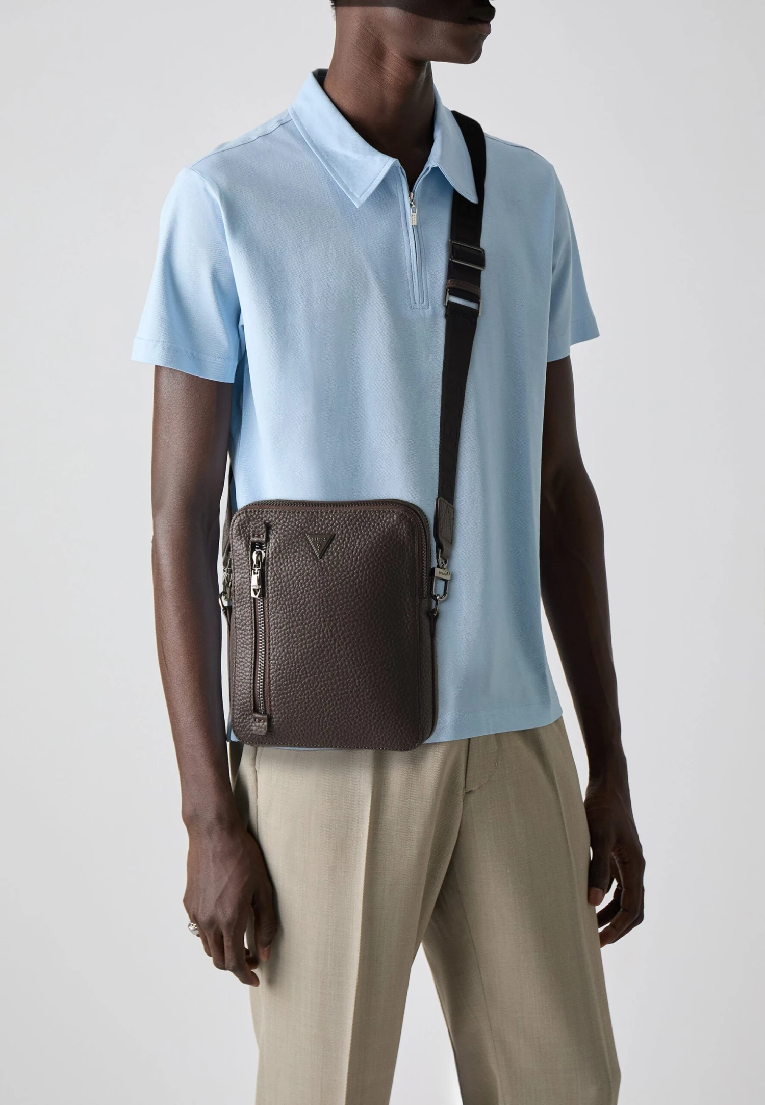 Guess TORINO ZIP XBODY - Cross Body Bag - Dark Oak 1 Guess TORINO ZIP XBODY - Cross Body Bag - Dark Oak