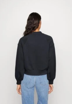 Guess Chela- Sweatshirt - Jet Black -Guess Clothing Sale bcf835ed6627495599b3c5944fc6341e