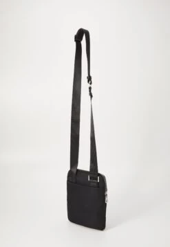 Guess MILANO CROSSBODY FLAT - Cross Body Bag - Blaster Wash -Guess Clothing Sale bd8ce6c6cf614ea490c30f0dad2bb9bf