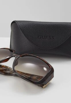 Guess Sunglasses - Dark Brown -Guess Clothing Sale be3b7ae8e9ca4e6790ec7f113b593aee