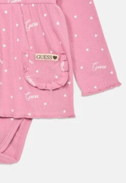 Guess BABY SET BODYDRESS PANTS - Leggings - Sweet Heart White -Guess Clothing Sale c0be3861bfd1454a82ece24a6cd9c9a4