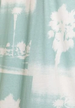 Guess Ss Bsc La Palms Tree- Print T-Shirt - Lagoon Fog 10 Guess Ss Bsc La Palms Tree- Print T-Shirt - Lagoon Fog -Guess Clothing Sale c1c18cc5d7114e74b34eac9ca9964c46