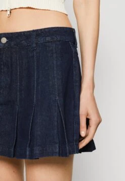 Tennis Skirt - Mini Skirt -Guess Clothing Sale c3adc969939141acb33e96dec746a60b