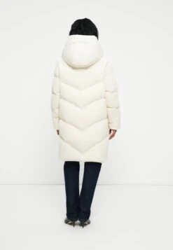 Guess ELEONOR LONG - Down Coat - Cream White -Guess Clothing Sale c57ba81299c942b2b9c99dce5f474e6f