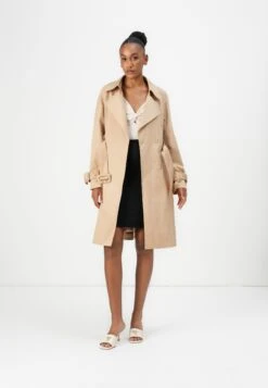 Guess RAPHAELLE BELT - Trenchcoat - Cameo Beige