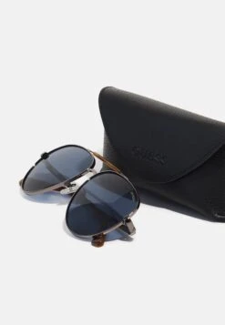 Guess Unisex - Sunglasses - Shiny Gunmetal -Guess Clothing Sale c705e28e64484051bb5f7a1068602361