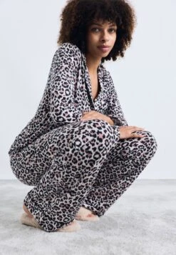 Guess SASHA - Pyjama Set - Brown