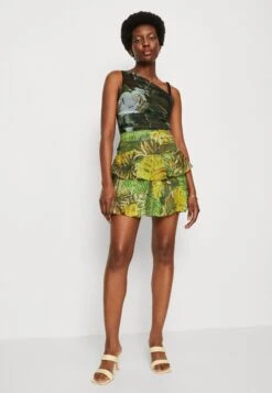 Guess Gilda Skirt - Mini Skirt - Sage Garden -Guess Clothing Sale c9a9dfd3eba7470d9c634375e46b64d9