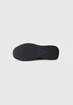 Guess ARIA - Trainers - Blue -Guess Clothing Sale c9ced3dc99b645299e6430f7d2938e47