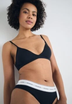 Guess CARRIE NEW BRAZILIAN - Briefs - Jet Black -Guess Clothing Sale cacc79ad66bc4e85aa02704ddd5301f4