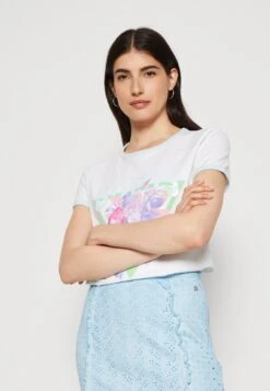 Guess Triangle Bouquet Tee - Print T-Shirt - Pure White -Guess Clothing Sale cad0f48a45af4a208eb61de79141cc61