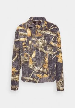 Realtree Trucker Jacket - Denim Jacket - Washed Out Black Multi -Guess Clothing Sale cbb03c2e144d4a729119fe92d81f14fe