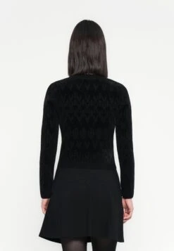 ADELE LOGO CHENILLE JACKET - Summer Jacket - Jet Black 8 ADELE LOGO CHENILLE JACKET - Summer Jacket - Jet Black -Guess Clothing Sale cebb725dcb484945bf9e02cb741718df