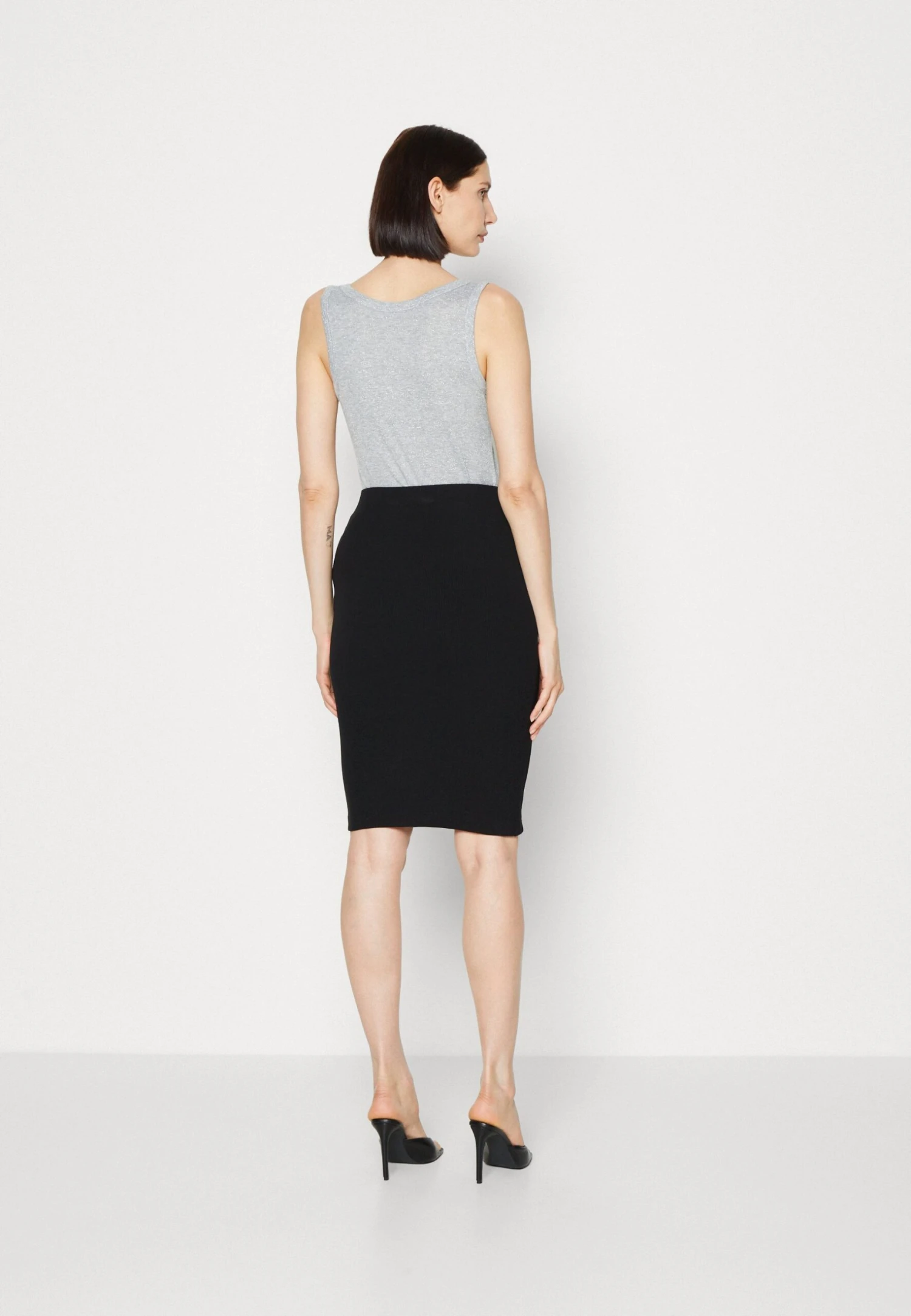 Guess Leila Longuette - Pencil Skirt - Jet Black 3 Guess Leila Longuette - Pencil Skirt - Jet Black - Image 3