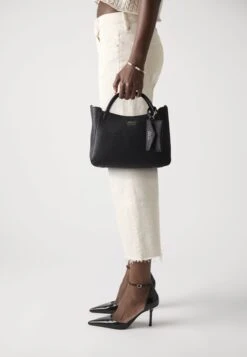 Guess BRENTON GIRLFRIEND SATCHEL - Handbag - Black