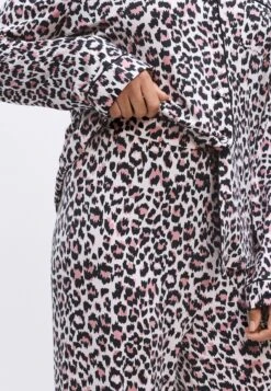 Guess SASHA - Pyjama Set - Brown -Guess Clothing Sale d05a3f6ebfc347c08f3b5c1bb8eb6fc0