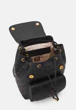 Guess Geva Flap- Rucksack - Black -Guess Clothing Sale d0ad440b9120487aa23215dfc85441b3