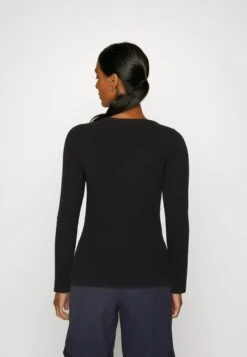 Guess Karlee Henley - Long Sleeved Top -Guess Clothing Sale d0eda48537db41ad9c6169eaf8a1c968