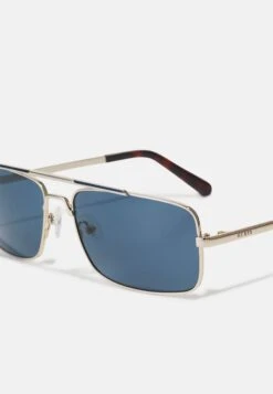 Guess Unisex - Sunglasses - Gold-Coloured -Guess Clothing Sale d6f02d25d3ba471abb15274644bd49d6