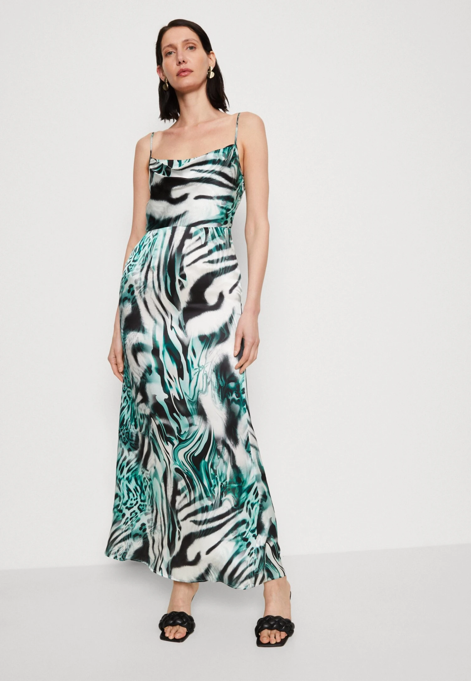 Madelyn Maxi Dress - Occasion Wear 4 Madelyn Maxi Dress - Occasion Wear - Image 4