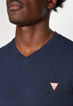 Guess CORE TEE - Basic T-shirt - Smart Blue -Guess Clothing Sale daa7a917ac5e4754bb3343b2f4e7c1ed