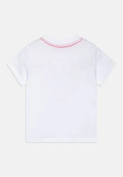 Guess CORE TODDLER KIDS BOY - Print T-shirt - Pure White 14 Guess CORE TODDLER KIDS BOY - Print T-shirt - Pure White -Guess Clothing Sale db658cb1a8064d6799bc5e2ce86af684