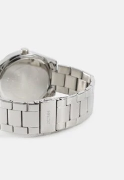 Guess ZOE - Watch - Silver-coloured -Guess Clothing Sale dd90f6c8d1c94d1a91c574df1b39829b