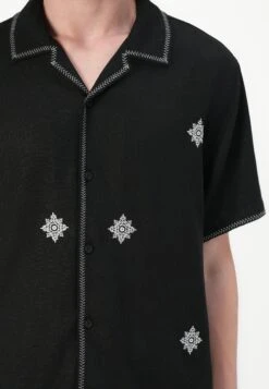 Guess MOSLEY EMBROIDERED - Shirt - Jet Black -Guess Clothing Sale ddfcaefde63e4303951b5d54affe7ed7